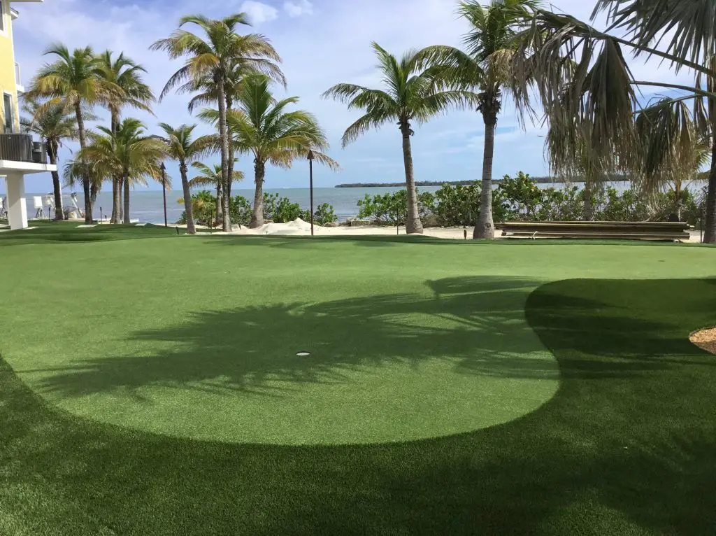 Coastal Luxury Backyard Putting Green | Celebrity Greens® Custom Installation