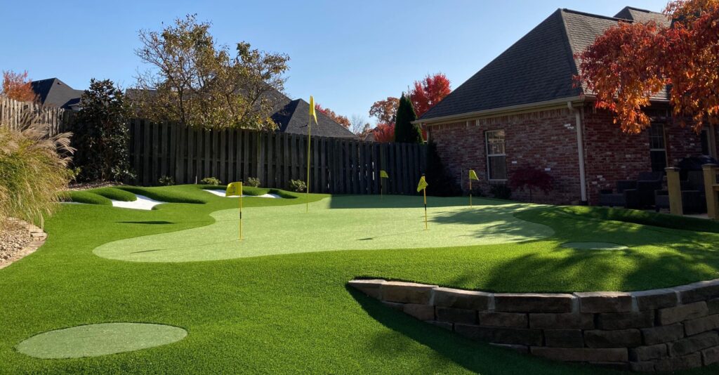 Backyard Artificial Turf Putting Green