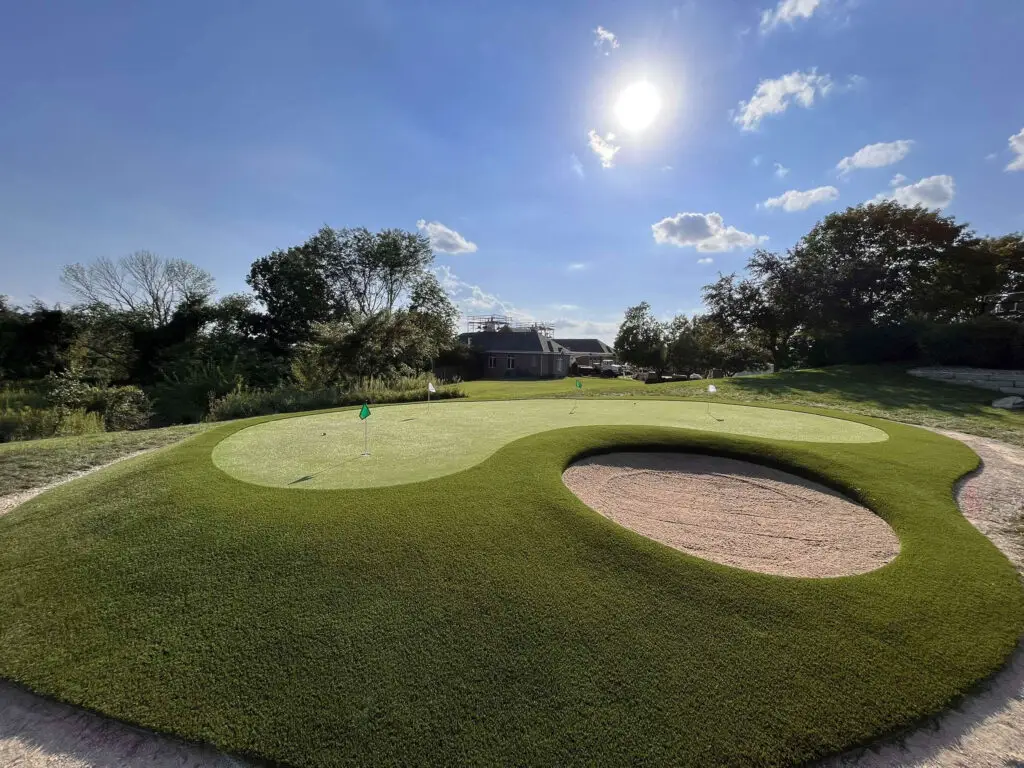 artificial grass and putting green installers