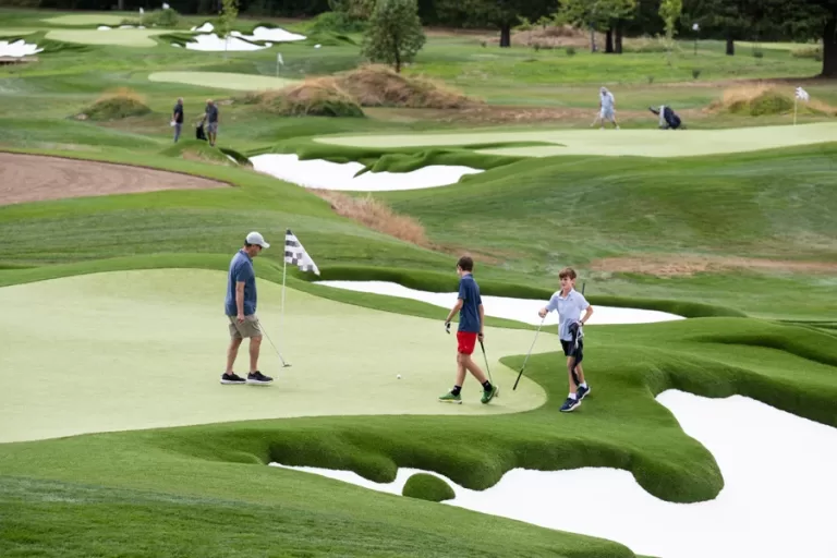 Shortland Golf Club 19-hole Public Par 3 Golf Course by Celebrity Greens